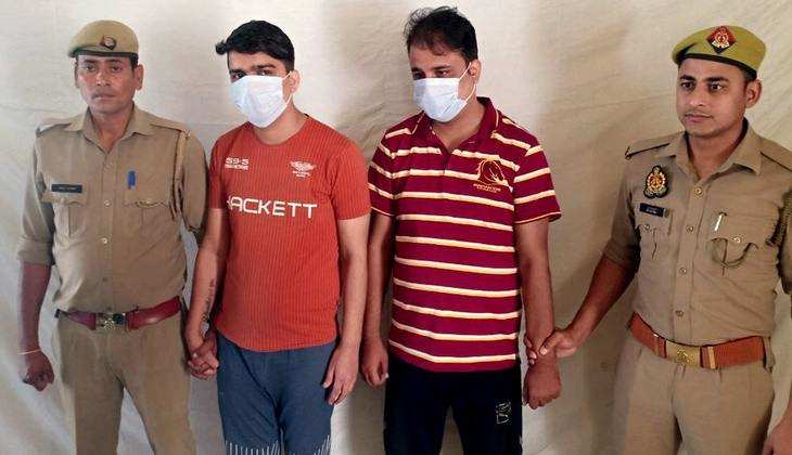 Noida: लड़कियों की आवाज में पैसे ऐठने वाले दो भाई गिरफ्तार, सैकड़ों लोगों को बना चुके शिकार