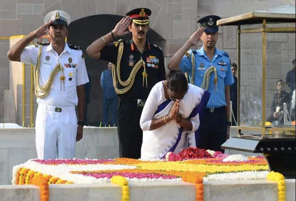 PM Modi Tribute: महात्मा गांधी और लाल बहादुर शास्त्री की पुण्यतिथि पर पीएम मोदी ने दी श्रद्धांजलि, जानें कुछ रोचक तथ्य