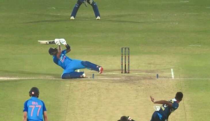 IND vs SL 3rd T20: सूर्या के ताबड़तोड़ शतक की बदौलत भारत ने श्रीलंका को जीत के लिए दिया 229 रनों का लक्ष्य