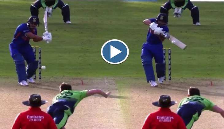 Video: ईशान किशन ने मैदान के बाहर छक्का कूटकर किया धमाकेदार पारी का आगाज, देखें वीडियो