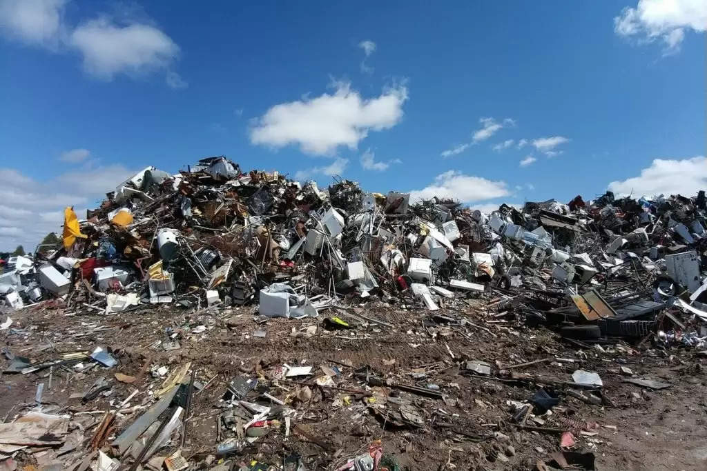 Plastic Ban: देश की बड़ी एफएमसीजी और जूस कंपनियों ने उठाया बड़ा कदम, आम जनता पर पड़ सकती है महंगाई की मार,जानिए क्या रहा कारण?