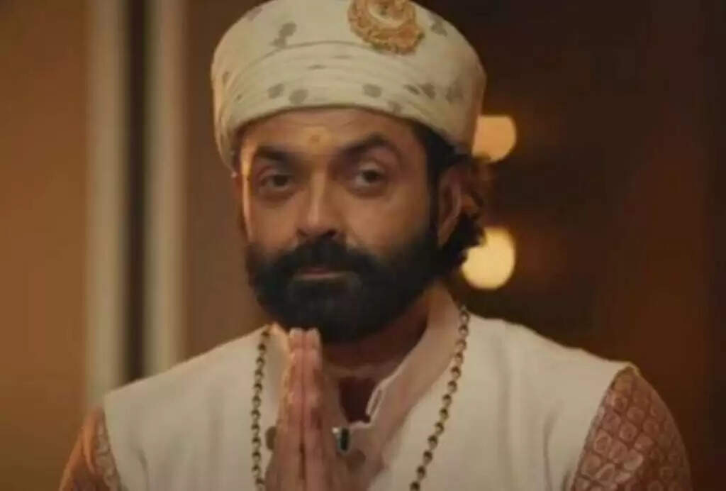 OTT Web Series: MX Player पर फ्री में देख सकते हैं ये बोल्ड वेब सीरीज, देखने से पहले लाइट जरूर बंद कर लें