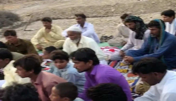 पाकिस्तान: सिंध में 60 हिंदुओं के जबरन धर्मांतरण का वीडियो हुआ वायरल, मचा बवाल
