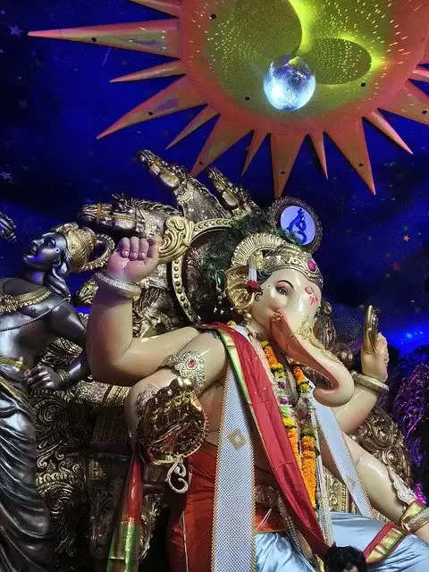 Ganesh chaturthi 2021: सिद्धि विनायक मंदिर की 5 खास बातें जानकर रह जाएंगे दंग