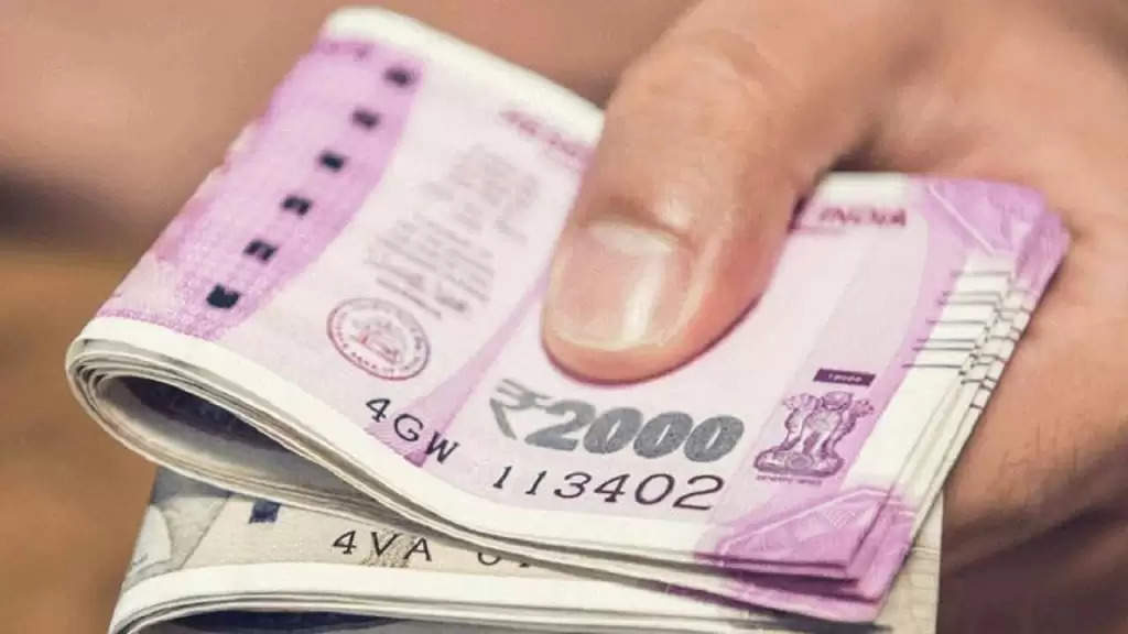 2000 Rupees Notes: क्या सच में बंद हो गए 2 हजार के गुलाबी नोट? जानें सच्चाई