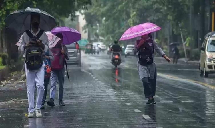 Weather update: हिमाचल-उत्‍तराखंड सहित इन राज्यों में बरसेंगे बदल, भारत में भी मौसम रहेगा सुस्त 