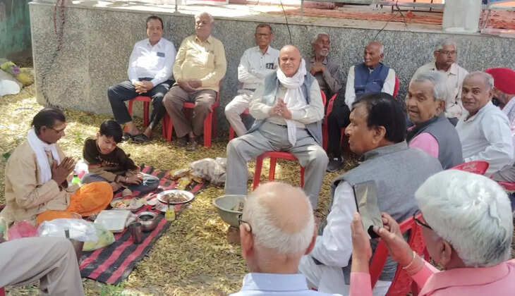 पेंशनर्स फोरम का सदबुद्धि यज्ञ, सरकार से लंबित मांगें जल्द मानने की अपील​​​​​​​​​​​​​​