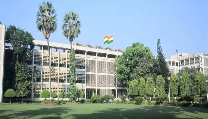 IIT ग्रेजुएट बताकर बुने सपनों के जाल