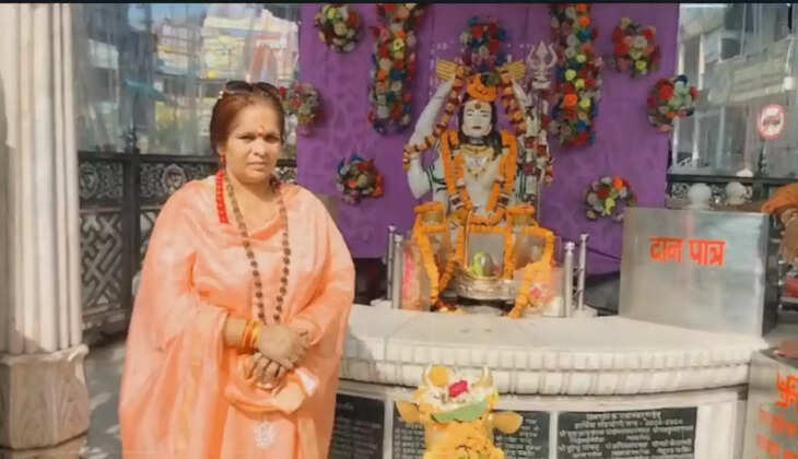 News News: हिंदूवादी नेत्री साध्वी प्राची ने कहा -स्वामी प्रसाद मौर्य हिन्दू धर्म के लिए गद्दार