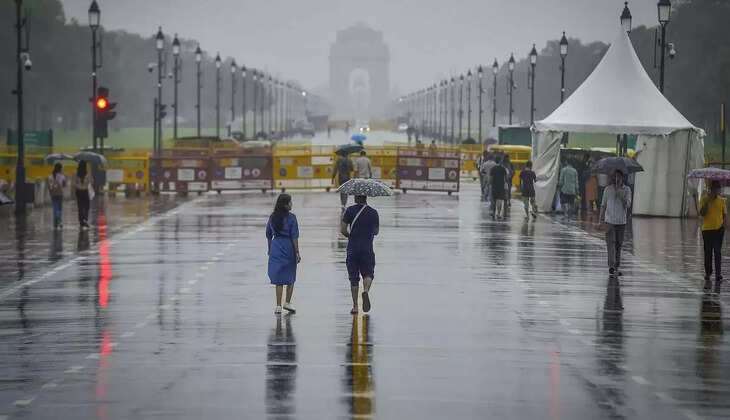 Delhi Rain Update: राजधानी में भारी बारिश से ट्रैफिक जाम, कई इलाकों में अलर्ट