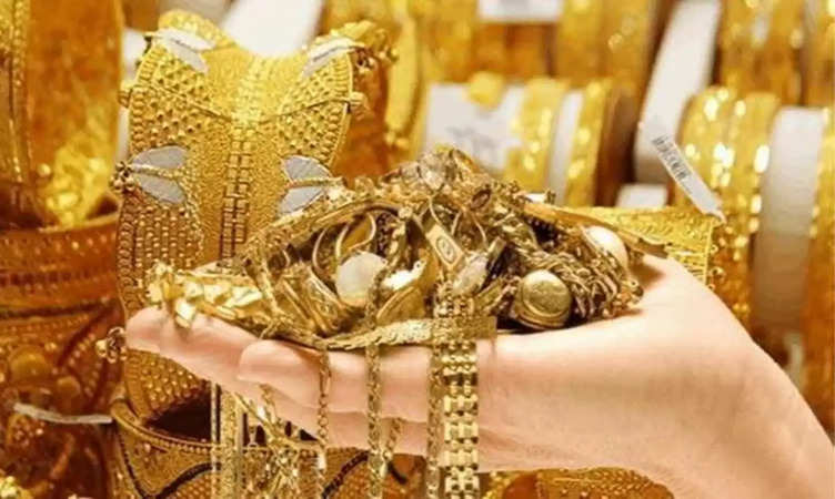 Gold Price Today: इस शहर में महंगा हुआ सोना और चांदी हुई सस्ती,जानें 10 ग्राम का रेट 