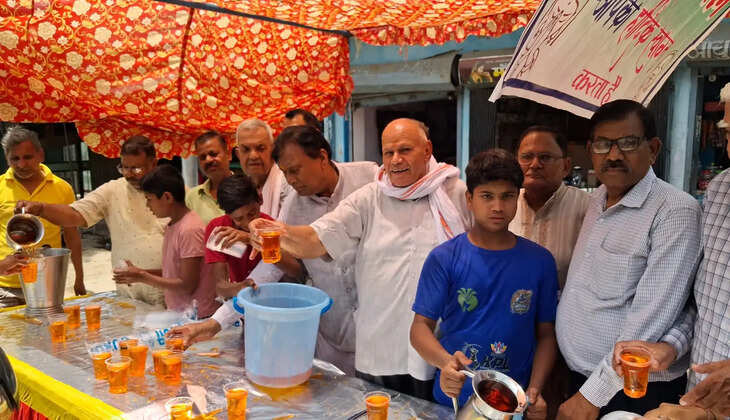 कानपुर शरबत वितरण