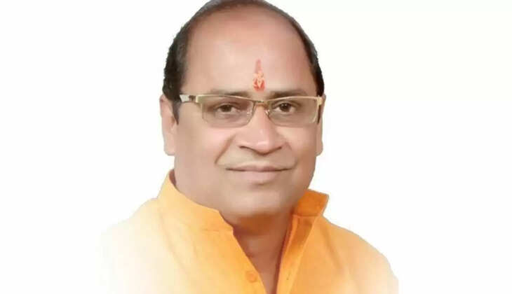 कानपुर में बढ़े हाउस टैक्स पर हंगामा, विधायक सुरेंद्र मैथानी ने उठाए सवाल