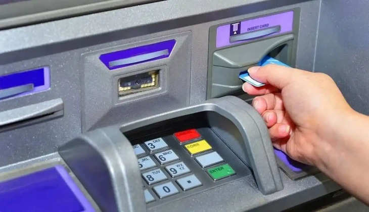 ATM से पैसा निकालते समय इन बातों का रखे सबसे ज्यादा धियान, एक गलती कार देगी अकॉउंट खाली  ATM Fraud: आजकल हर किसी के पास एटीएम कार्ड होता है. एटीएम के आने से लोग कैशलेस हो गए हैं. लेकिन अगर आप एटीएम से पैसे निकालने जा रहे हैं तो यह आपकी लापरवाही का कारण बन सकता है। एक गलती और घोटालेबाज फायदा उठा लेते हैं। अगर आप एटीएम फ्रॉड से बचना चाहते हैं और अपना अकाउंट सुरक्षित रखना चाहते हैं तो यह रिपोर्ट आपके लिए है। इस रिपोर्ट में हम आपको कुछ अहम टिप्स देने जा रहे हैं जो आपको एटीएम इस्तेमाल करते समय धोखाधड़ी से बचने में मदद कर सकते हैं।  ATM को करें चेक   जब भी आप किसी एटीएम में प्रवेश करें तो सबसे पहले आपको एटीएम के अंदर जाकर पैसे निकालने के लिए उसे अच्छी तरह से जांचना होगा। यह देखने के लिए अपने आस-पास की जाँच करें कि कहीं कोई छिपा हुआ कैमरा तो नहीं लगा है। आपको एटीएम कार्ड स्लॉट की भी जांच करनी होगी। कई बार बदमाश कार्ड स्लॉट के आसपास कार्ड चिप लगा देते हैं जो एटीएम कार्ड का डेटा और पिन कोड की जानकारी चुरा सकते हैं। इसके बाद एटीएम में सबसे अहम चीज होती है एटीएम पिन. अगर किसी को इसकी जानकारी नहीं है तो धोखाधड़ी करना मुश्किल है। ऐसे में आपको एटीएम पिन का इस्तेमाल करते समय सावधान रहना होगा। ऐसे में आपको इस बात का ध्यान रखना चाहिए कि जब आप अपना पैसा निकालने जाएं तो वहां कोई दूसरा व्यक्ति न हो। अगर कोई वहां है तो उसे बाहर जाने के लिए कहें. इसके बाद पिन डालें. पिन डालते समय एटीएम कीबोर्ड को अपने हाथ से ढक लें और जितना हो सके मशीन के करीब खड़े रहें ताकि कोई आपका पिन न देख सके।  अकेले करें के ATM सभी काम   कई बार हम जल्दबाजी में पैसे निकालने के लिए दोस्तों या रिश्तेदारों को एटीएम कार्ड दे देते हैं। ऐसी गलतियां करने से बचना चाहिए. क्योंकि ऐसी खबरें आ रही हैं कि इस फर्जीवाड़े में करीबी लोग ही ज्यादा शामिल हैं. अगर आपको अपना एटीएम कार्ड देना है तो तुरंत कार्ड का पिन बदल लें। इसके साथ ही एटीएम पर किसी की मदद लेना आपके लिए नुकसानदायक हो सकता है। भले ही पैसे निकालने में कुछ समय लगे, लेकिन किसी को भी एटीएम के पास न आने दें और अगर आप अपना कार्ड और पिन भूल जाएं तो भी उन्हें न बताएं। साथ ही आपको बता दे की एटीएम से पैसे निकालने के बाद कैंसिल बटन दबाना बहुत जरूरी है. ऐसी स्थिति में, यह सुनिश्चित हो जाता है कि आपका लेनदेन पूरा हो गया है और आपके कार्ड की जानकारी नहीं खोई जाएगी।